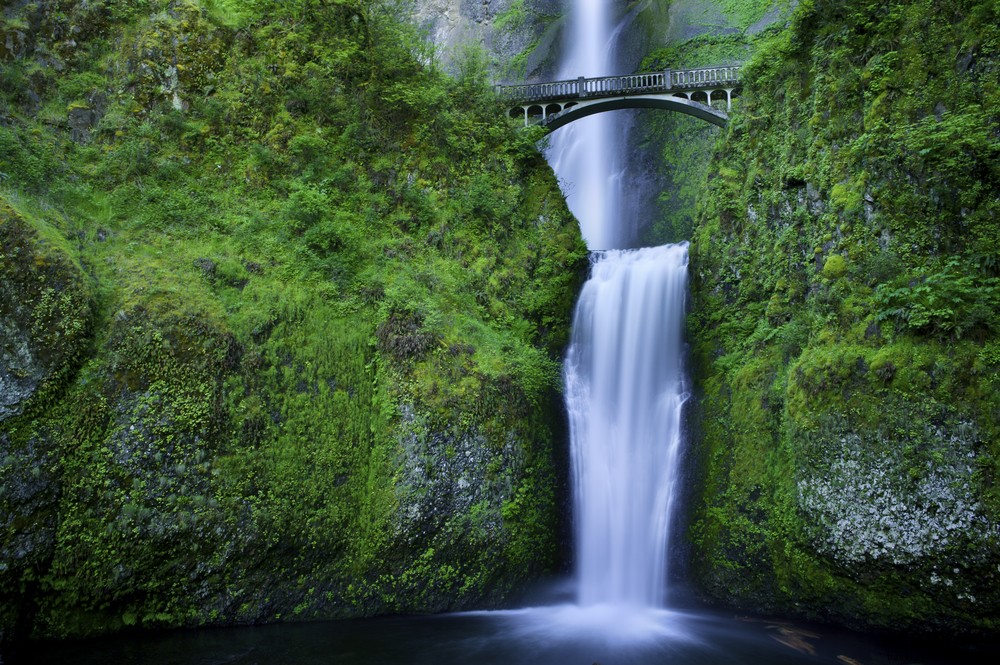 13 cascate di cui hai bisogno nella tua vita:nessun passaporto richiesto 